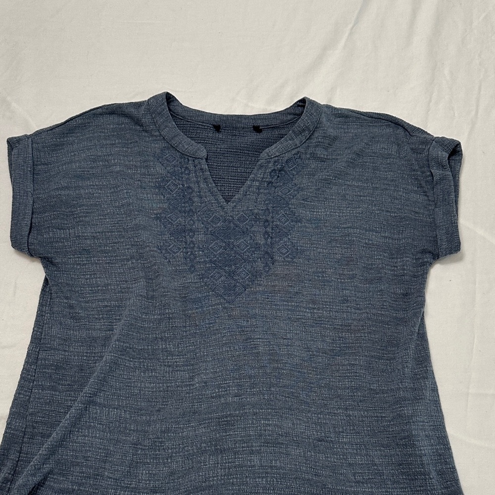Source Unknown Deep Blue Textured Women's Top